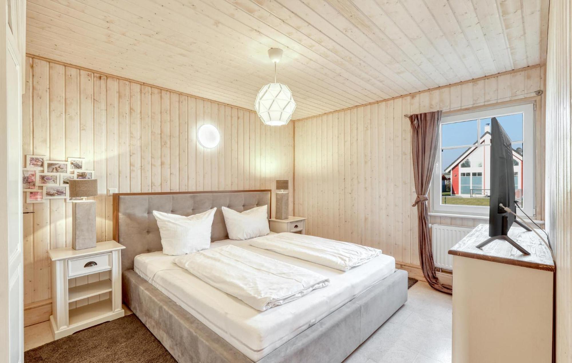 2 Bedroom Stunning Home In Zerpenschleuse Esterno foto