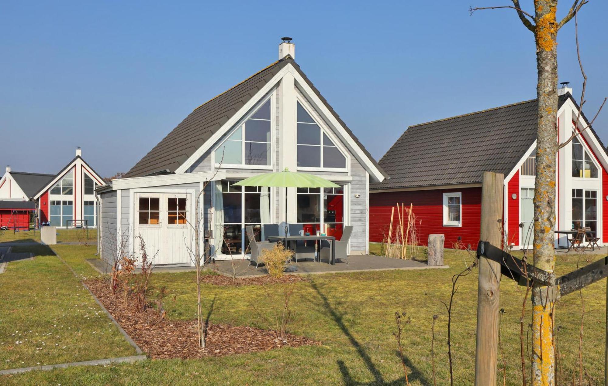 2 Bedroom Stunning Home In Zerpenschleuse Esterno foto